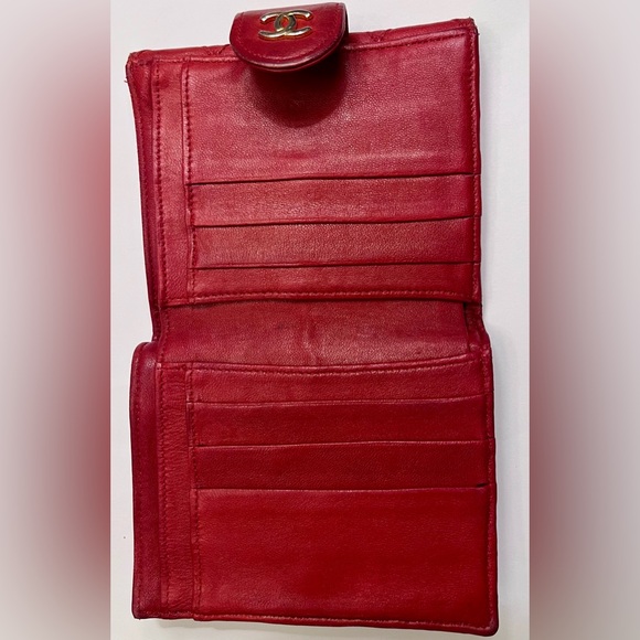 🌟Vintage Chanel Red Compact Wallet - Picture 5 of 13